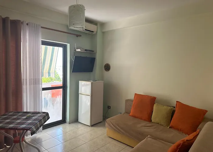 Alb Apartament *